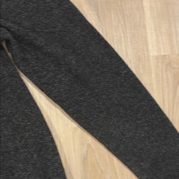 Stylish Black Crew Neck Sweater with Animal Print Details - Picture 7 of 10